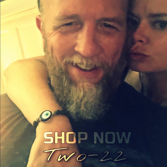 Meet your Posher, April - Picture 2 of 2